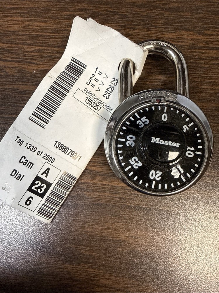 Master Lock 1525 Combination 2 Padlocks