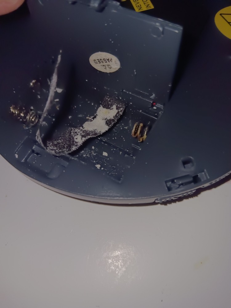 Craig Model CD MP3 Player Anti Shock System Powers Up