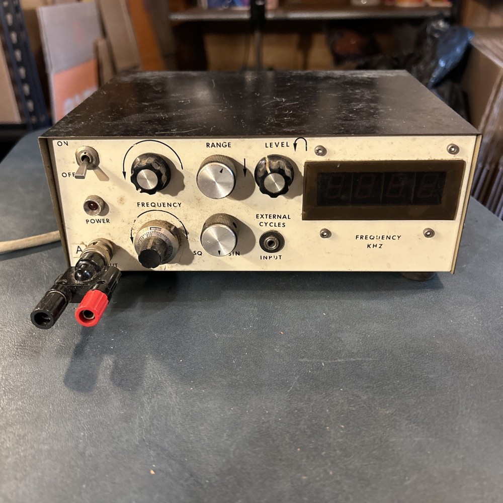 Vintage tuner controller Frequency Turns On Untested Not Sure What This Is?