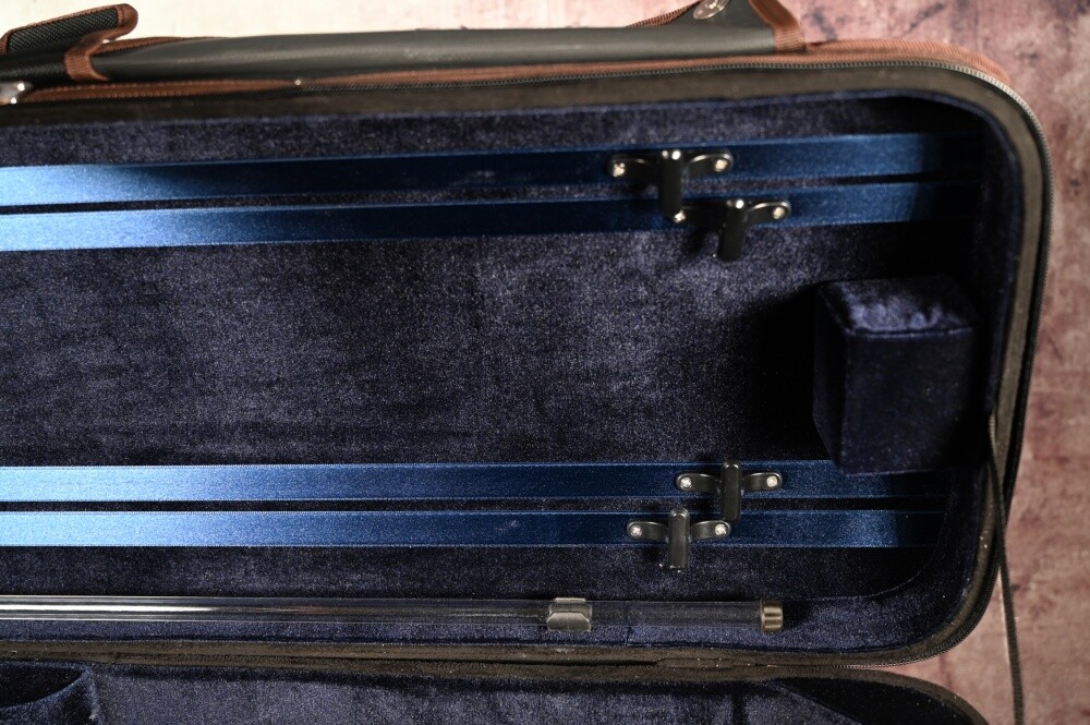 Petz well made viola case, adjustable interior