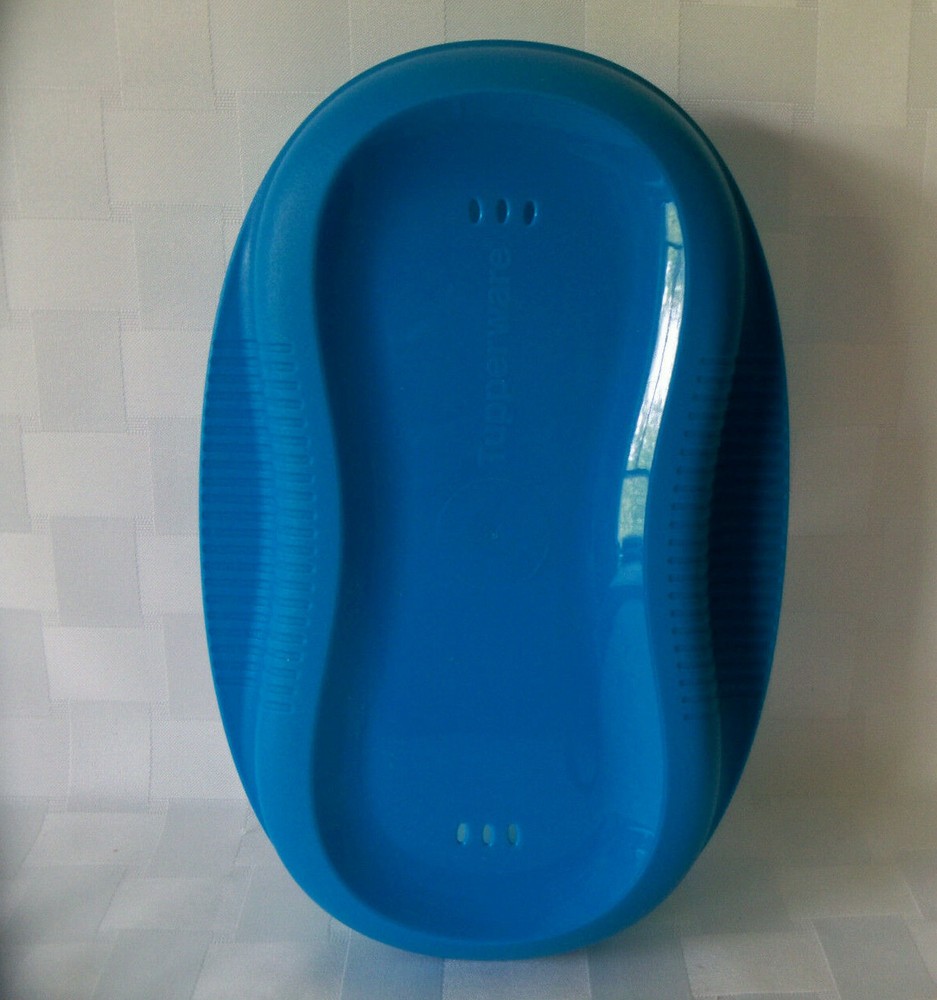 Tupperware Blue Microwave Breakfast Maker 6996A Egg Omelet Cooker 430ml 14.5oz