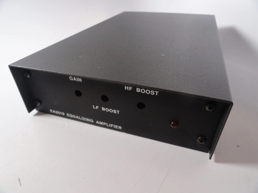 Pelco EA2010 Equalizing Amplifier EA2010/220, Replacement Part, NIB