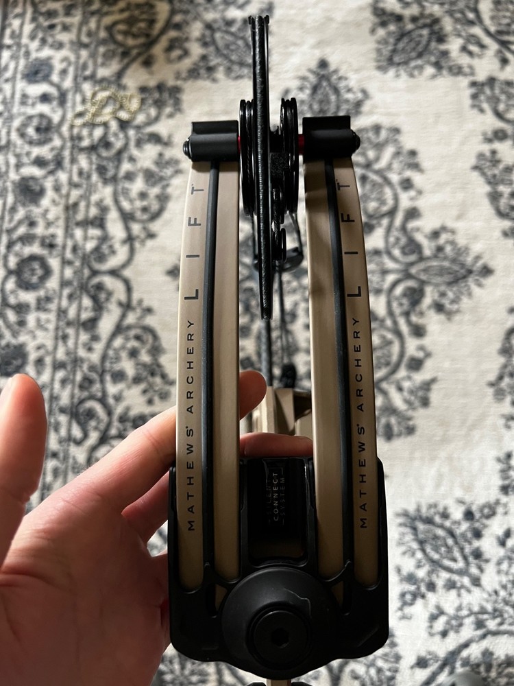 Mathews Lift 29.5 RH With Extras