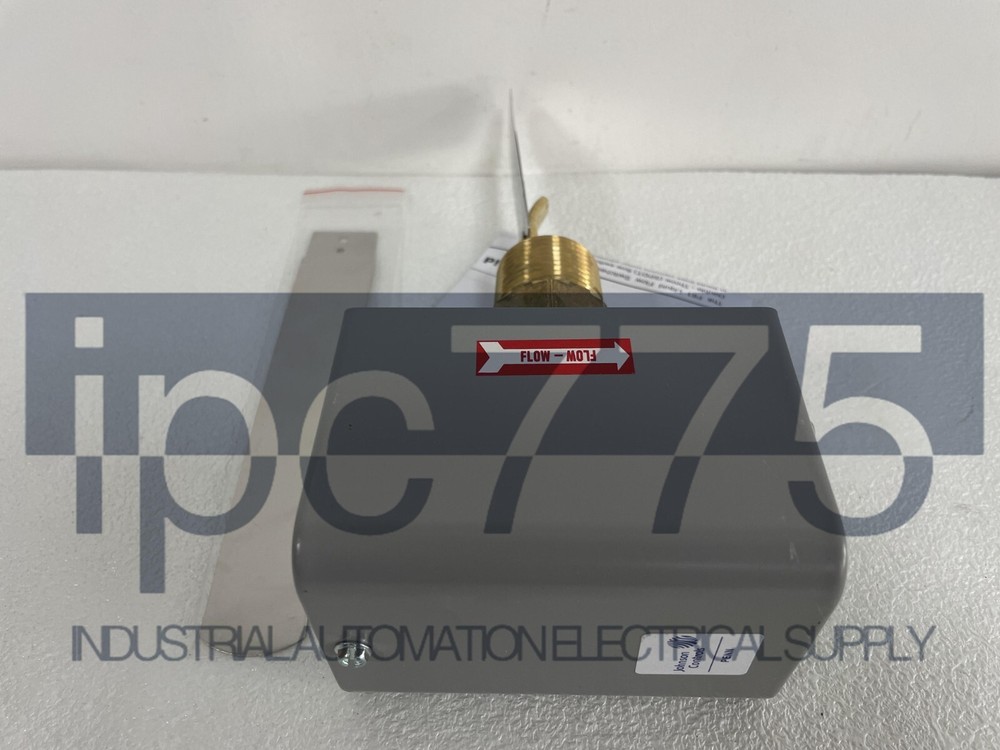 New In Box JOHNSON CONTROLS F61KB-11C Water Flow Switch