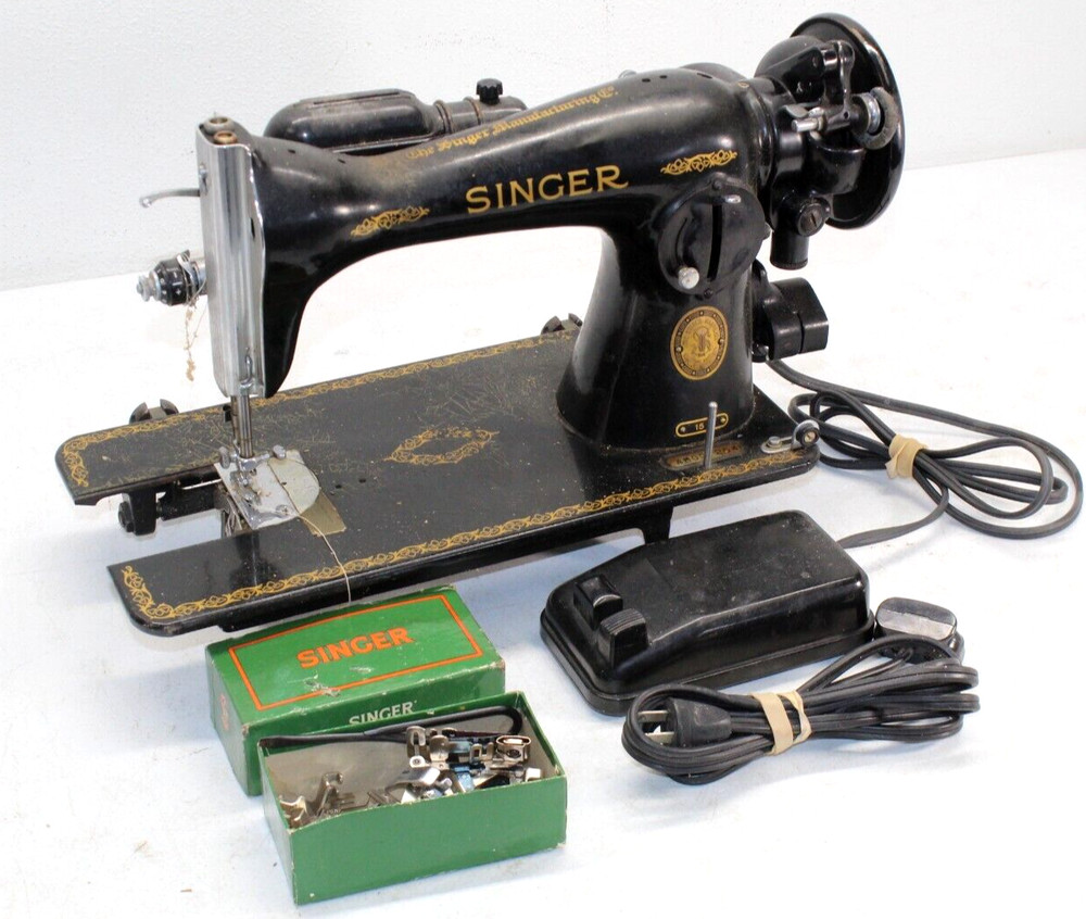 Singer Model 15 - 1955 - EARLY SERIAL NUMBER - AM007254