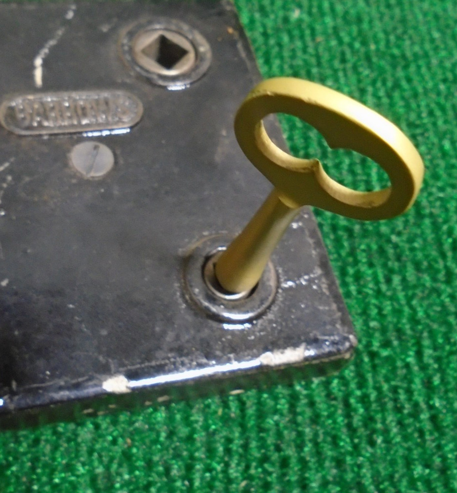 BRASS EMERGENCY ENTRY BIT KEY for BATH & PRIVACY LOCKS (33208)