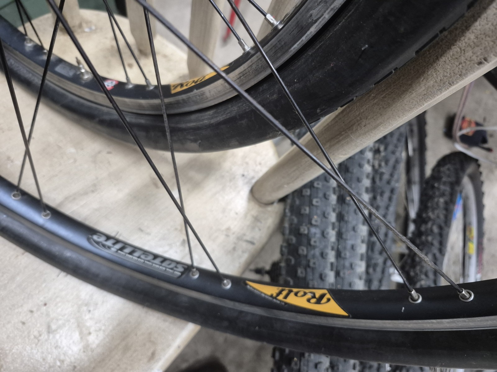 Vintage Rolf Satellite Wheelset 26" Very Rare