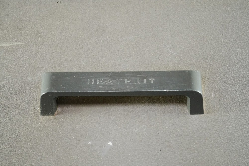 Heathkit Audio Generator Model AG-8