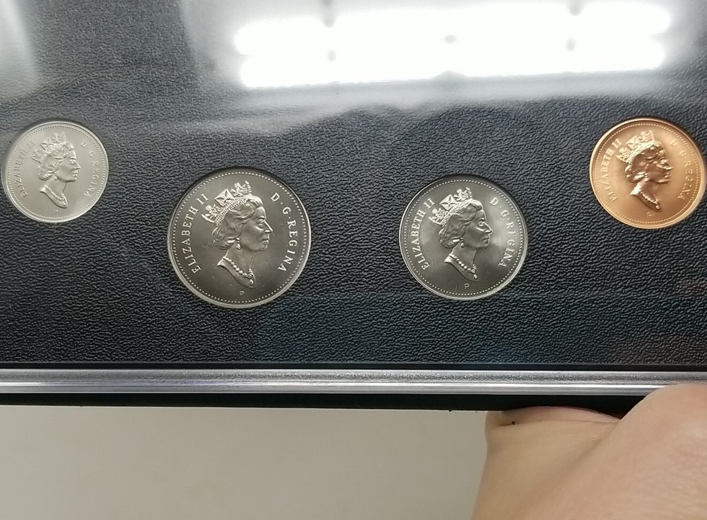 RCM 2001 & 2002 Specimen Sets (14 Coins) #3039