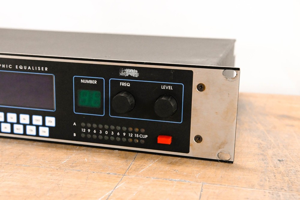 Klark Teknik DN3600 Programmable Graphic Equalizer CG01XTR