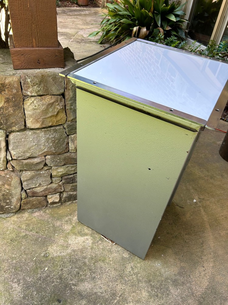 nuarc light table Vlt18
