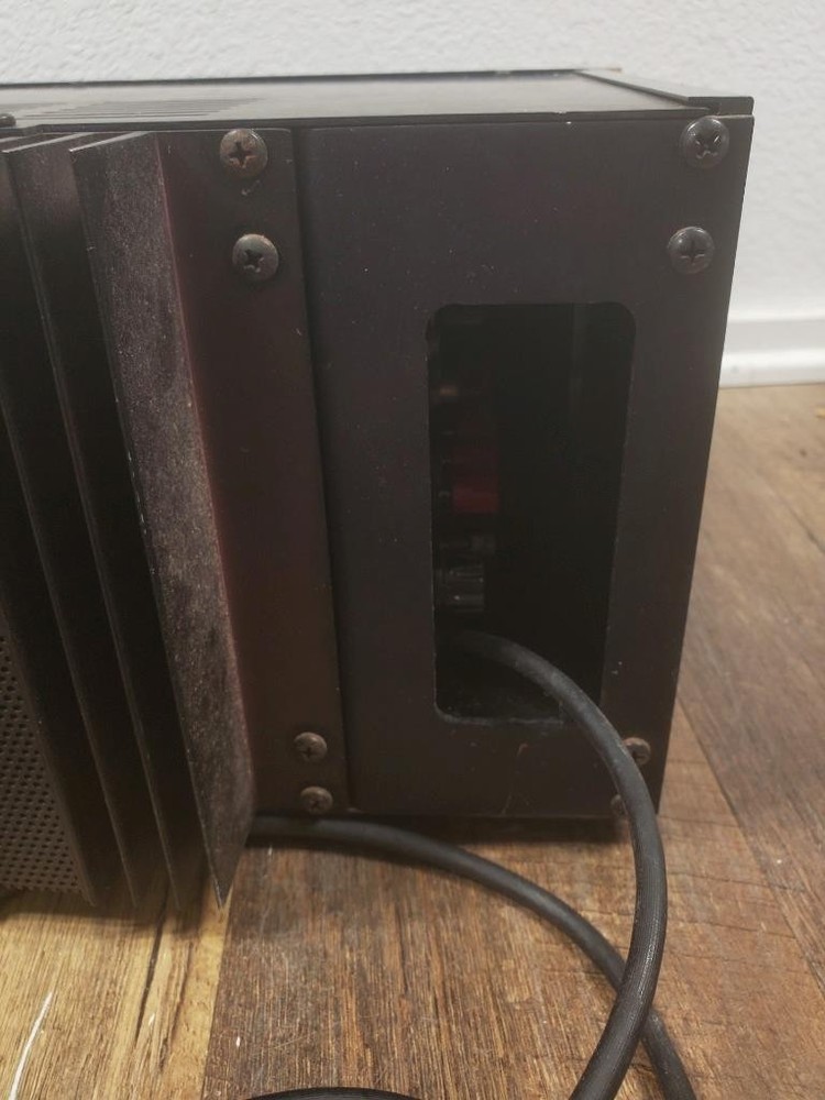 U89 ♻ Epicure Model One Amplifier Epicure Model 1 Power Amplifier ♻