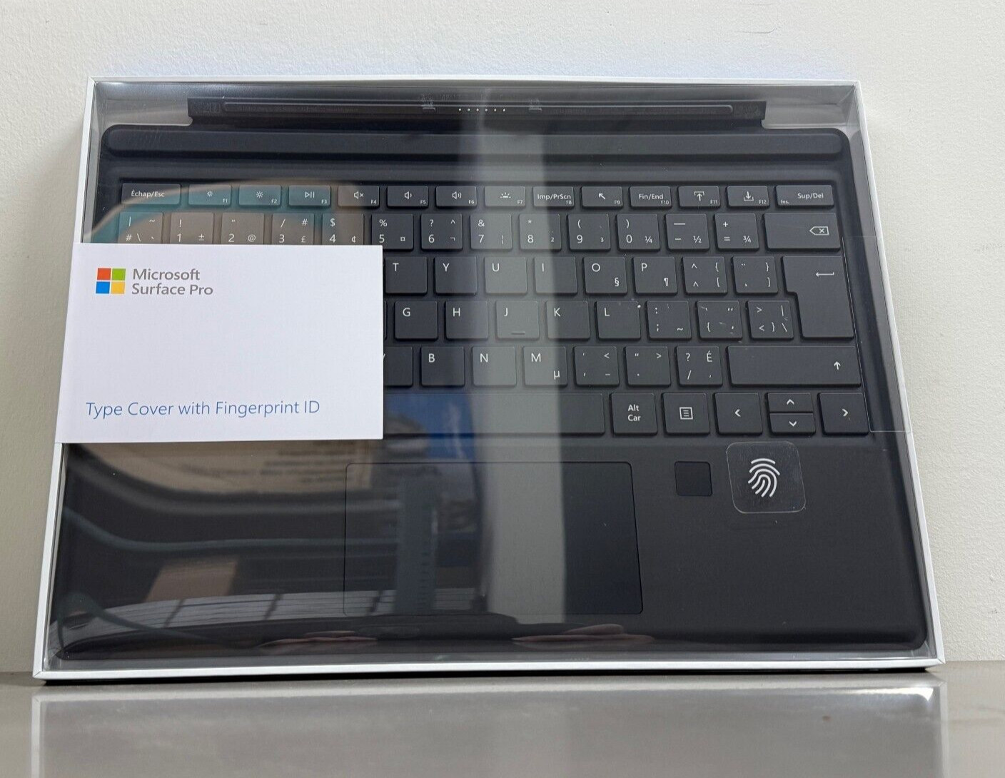 NEW Microsoft Surface Pro Type Cover GKG-00021 Bilingual FRENCH W/Fingerprint