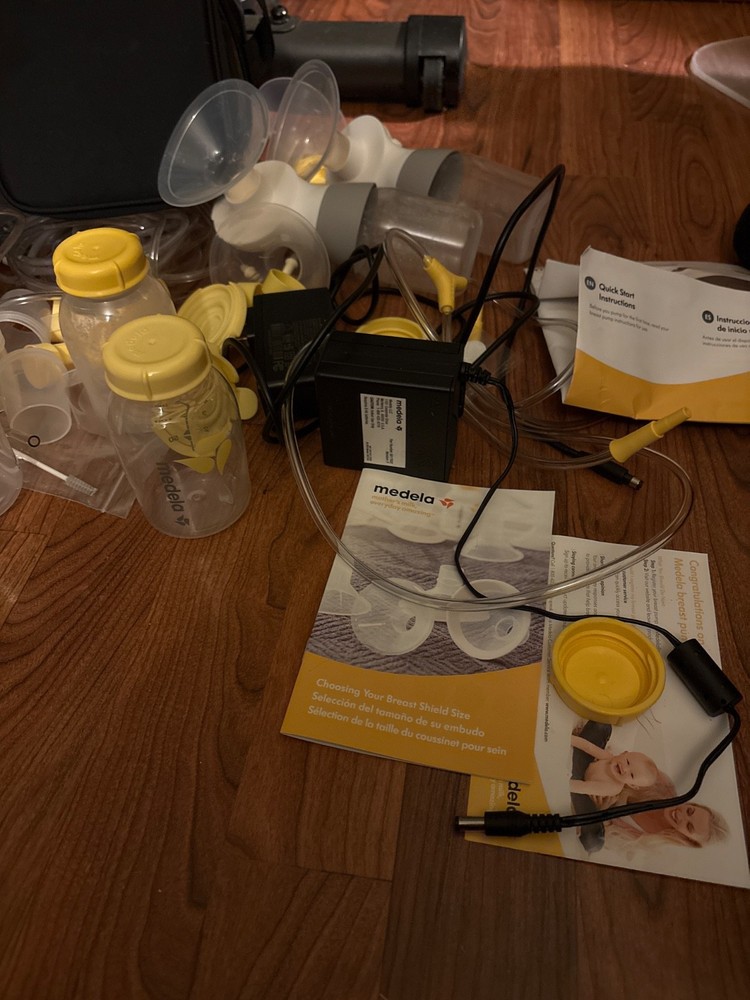 Pump in style max flow breast pump with extras