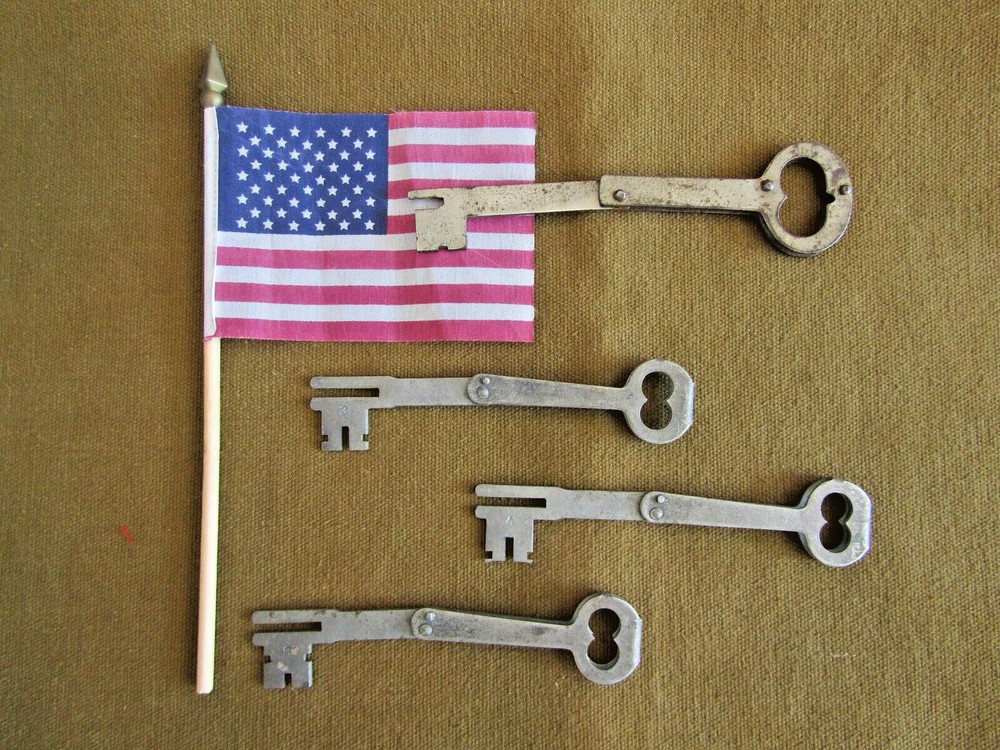 antique folding skeleton keys, "Church Keys."
