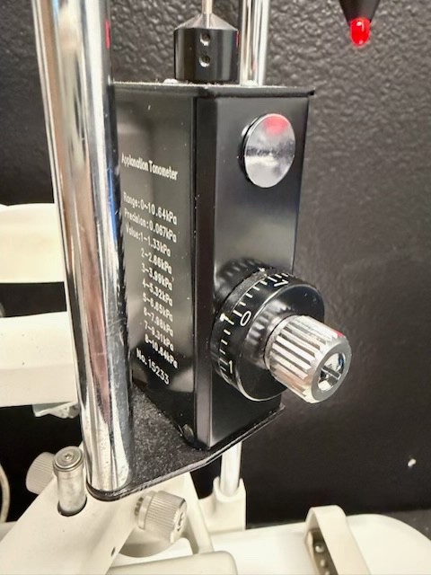 Slit Lamp Microscope with Applanation Tonometer-Good Condition!
