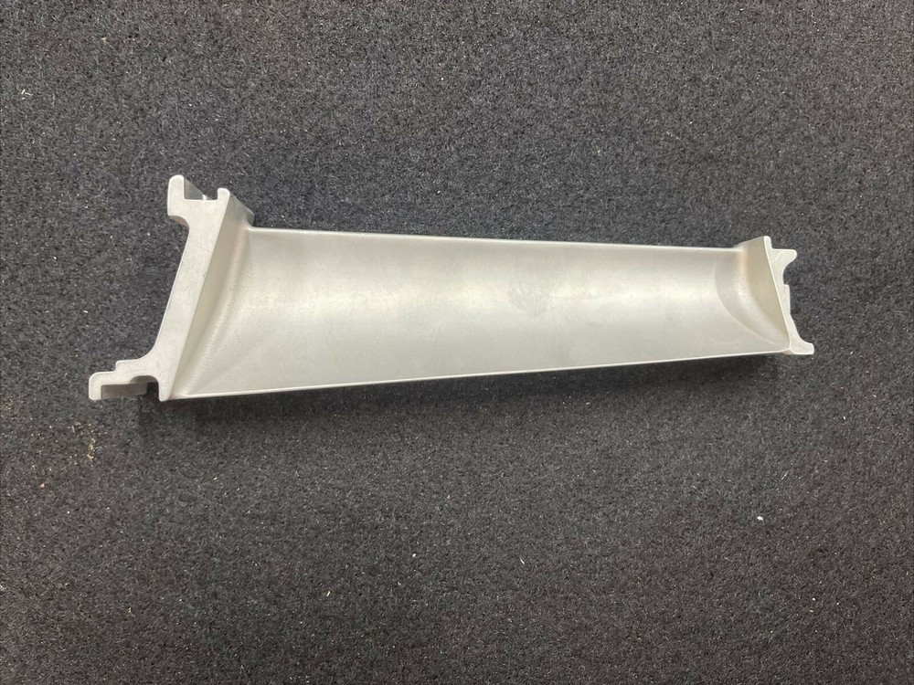 Pratt & Whitney 413853CL8 Vane