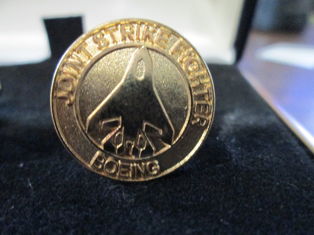 NEW Boeing Joint Strike Fighter Jet Cuff Link Set