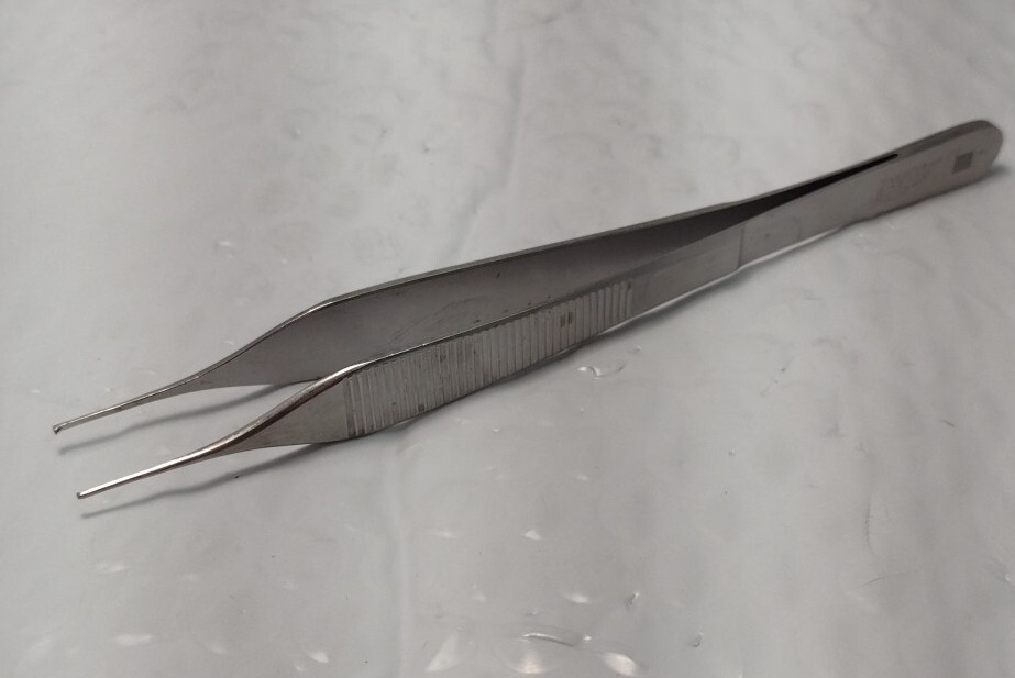 Aesculap Tissue FORCEPS Micro-Adson BD520R Straight 150mm