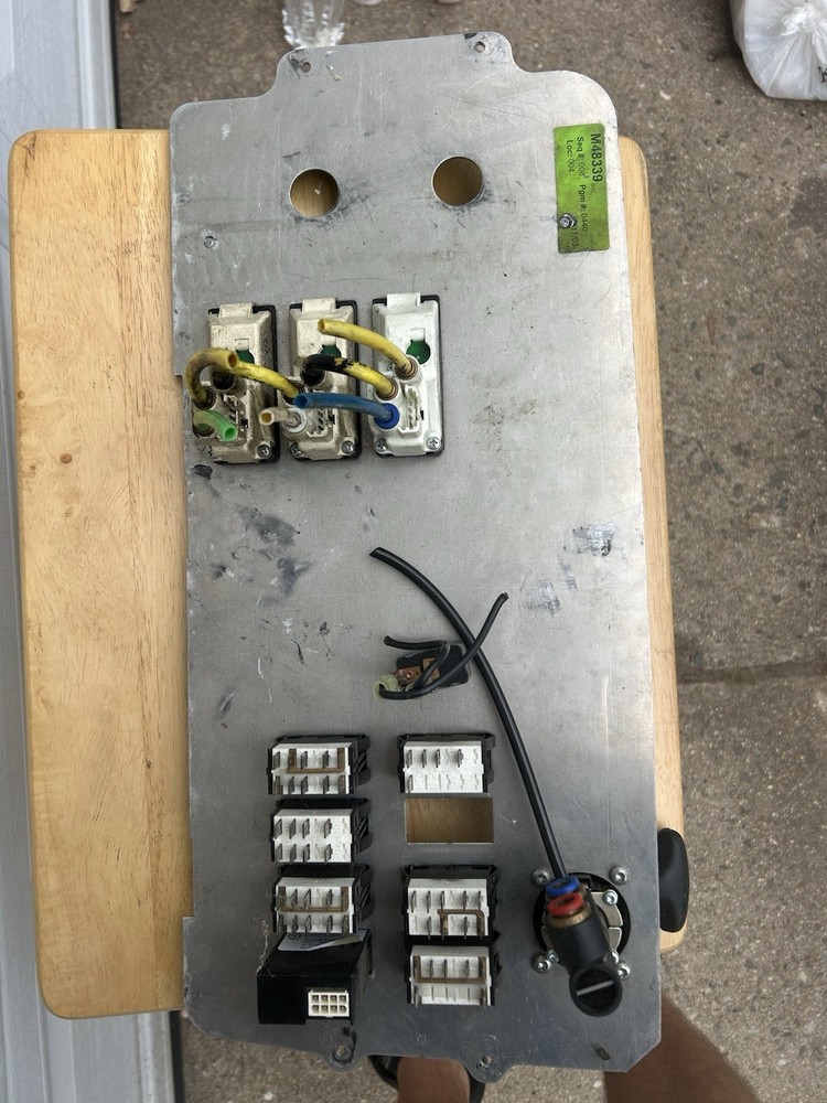 Freightliner 10 Speed Dashboard Switch Panel Console