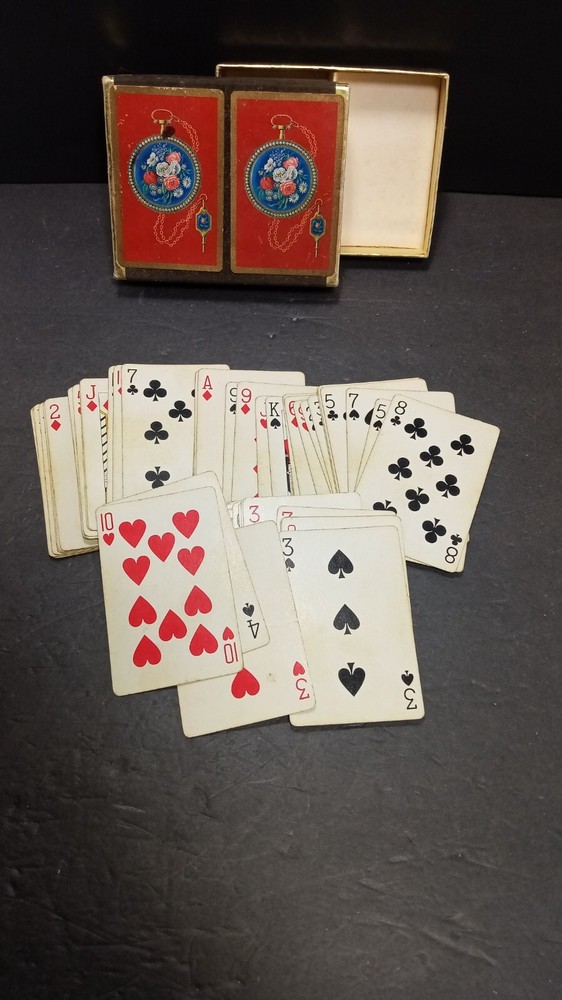 ❤️ vintage playing cards 1 Deck Good Condition. Decor
