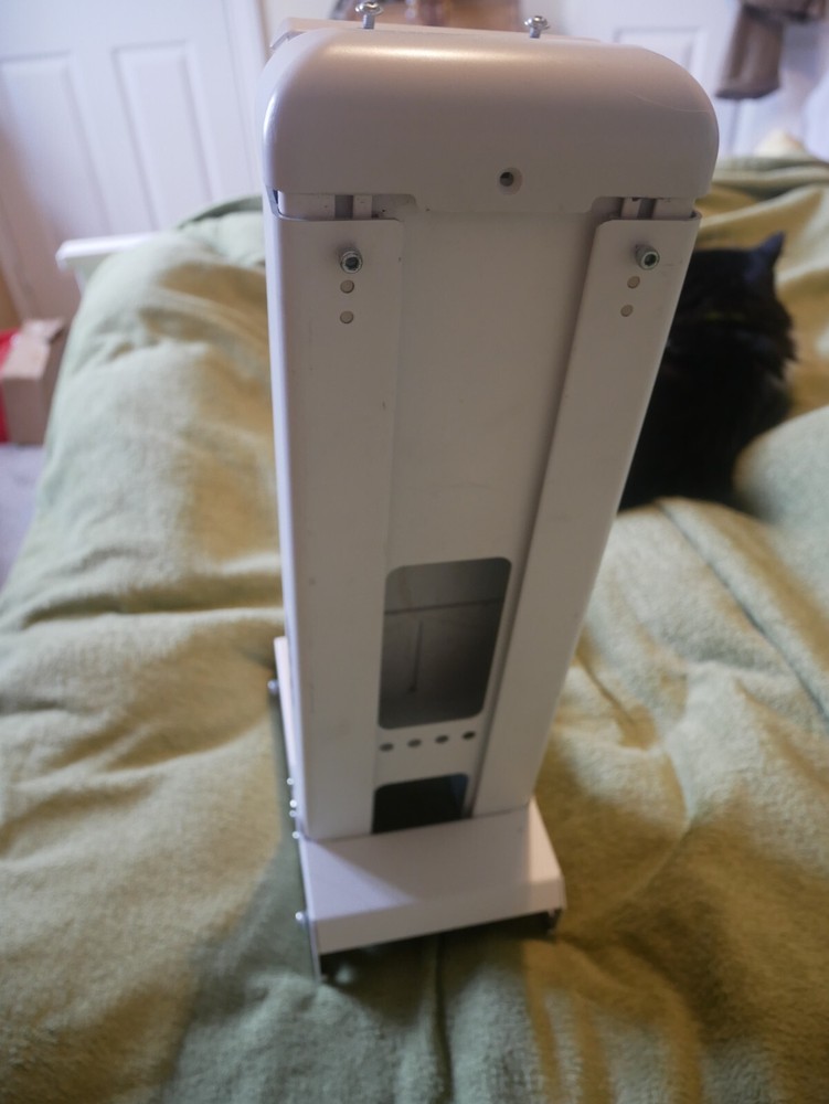 BenQ WM04G4 original projector wall mount, white