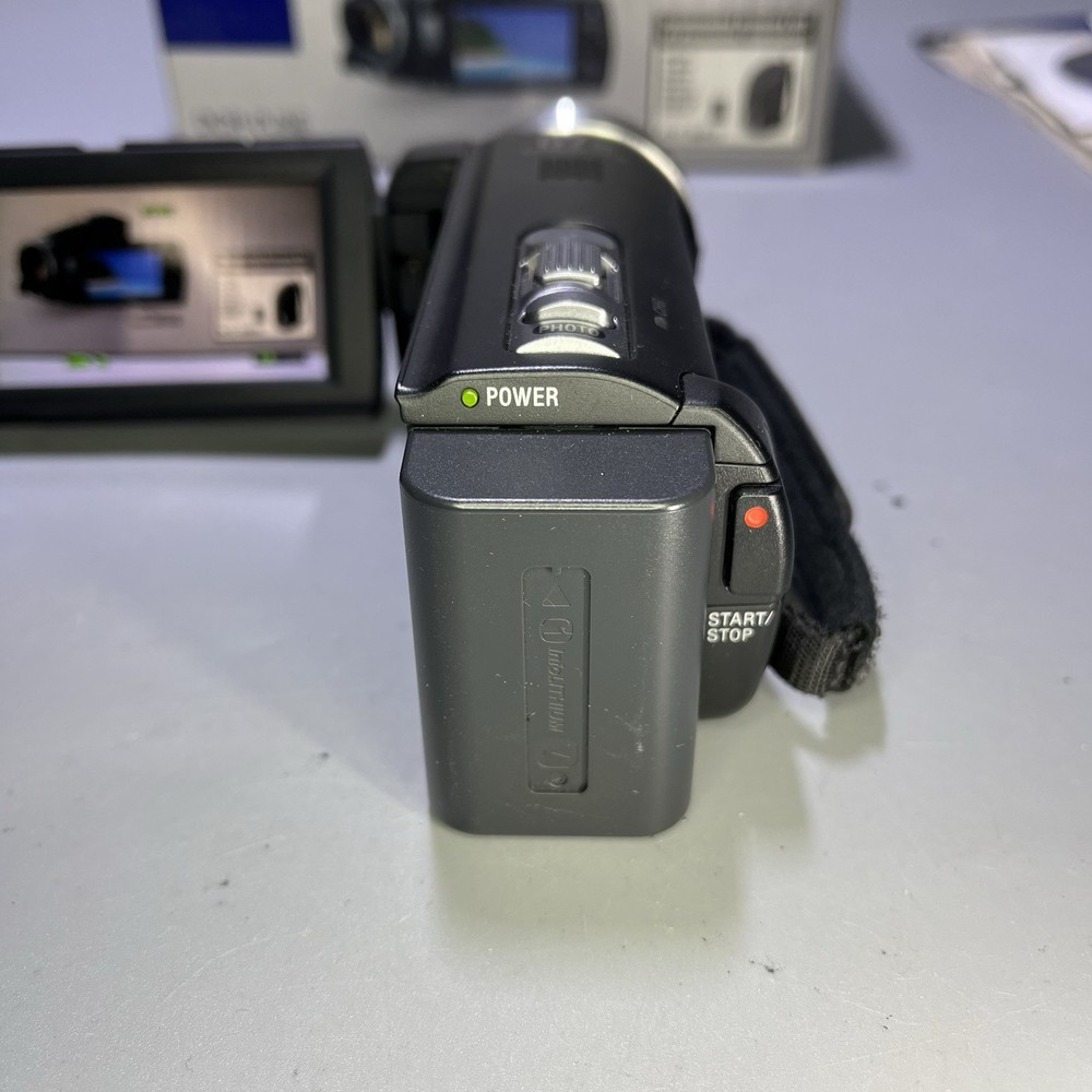 Sony Handycam DCR-PJ5E Digital Video Camera Projector - Box
