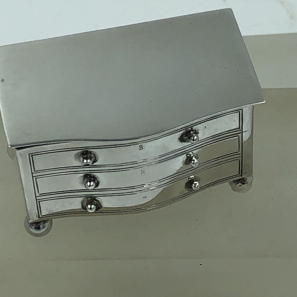 Novelty Silver Ring Trinket Box Birmingham 1920 Robert Chandler
