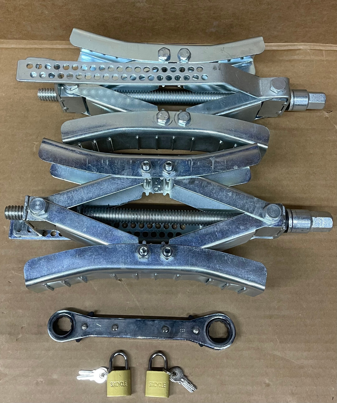 RV Camper Wheel Chock Stabilizer Rv Wheel Chock X Locking For Travel Trailer