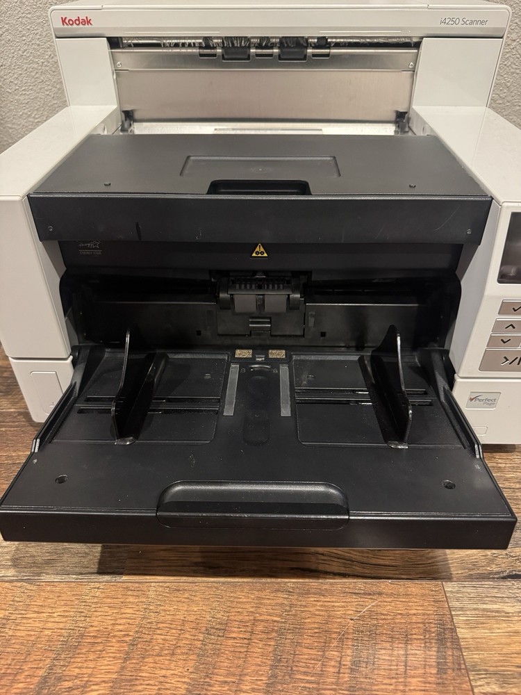 Kodak i4250 Production Document Scanner i4250 - WORKS - Needs Rollers