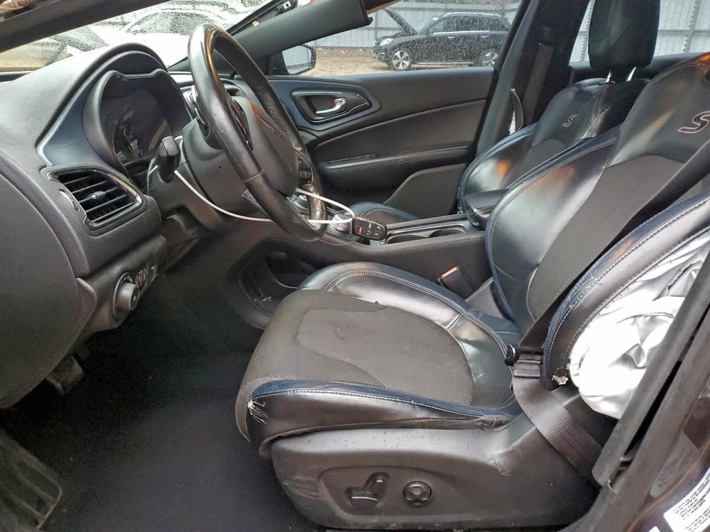 200 2015 Glove Box 4997899