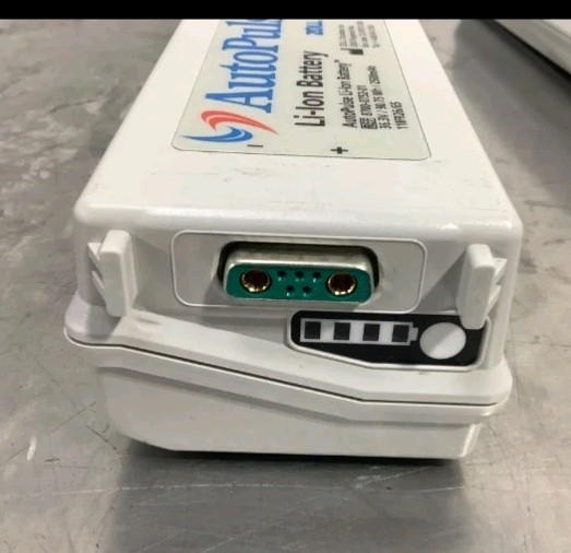 Zoll AutoPulse Li-Ion Battery 8700-0752-01 Used Untested