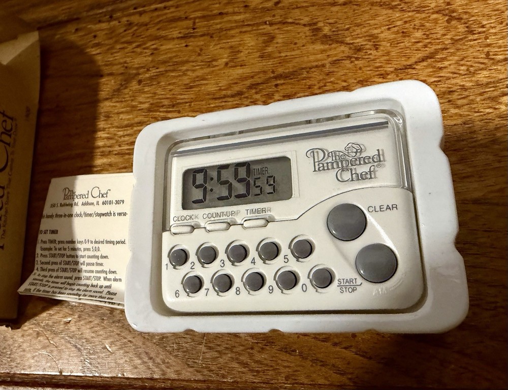 Pampered Chef Digital Clock Timer # 1900 Retired. Brand New!