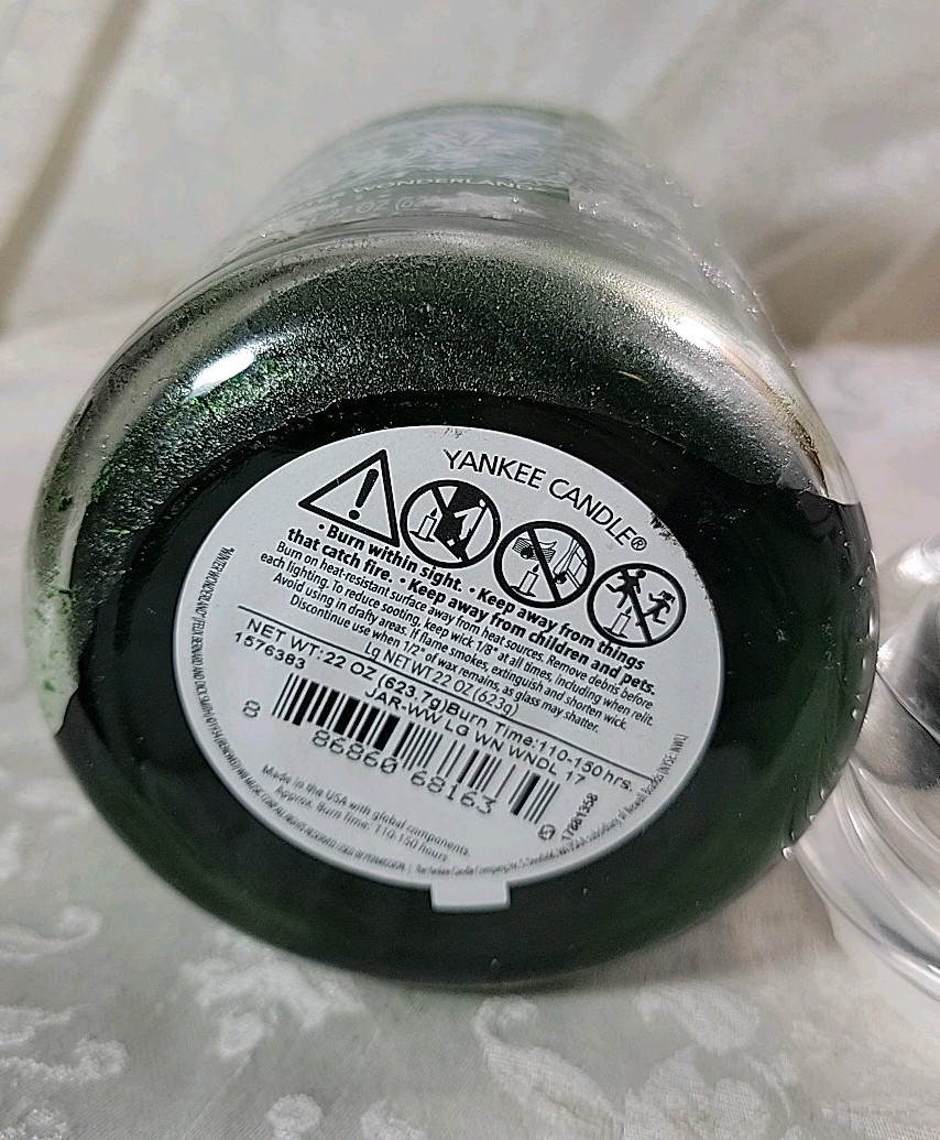 Yankee Candle "IN A WINTER WONDERLAND" Large Jar - Unique Label New - HTF