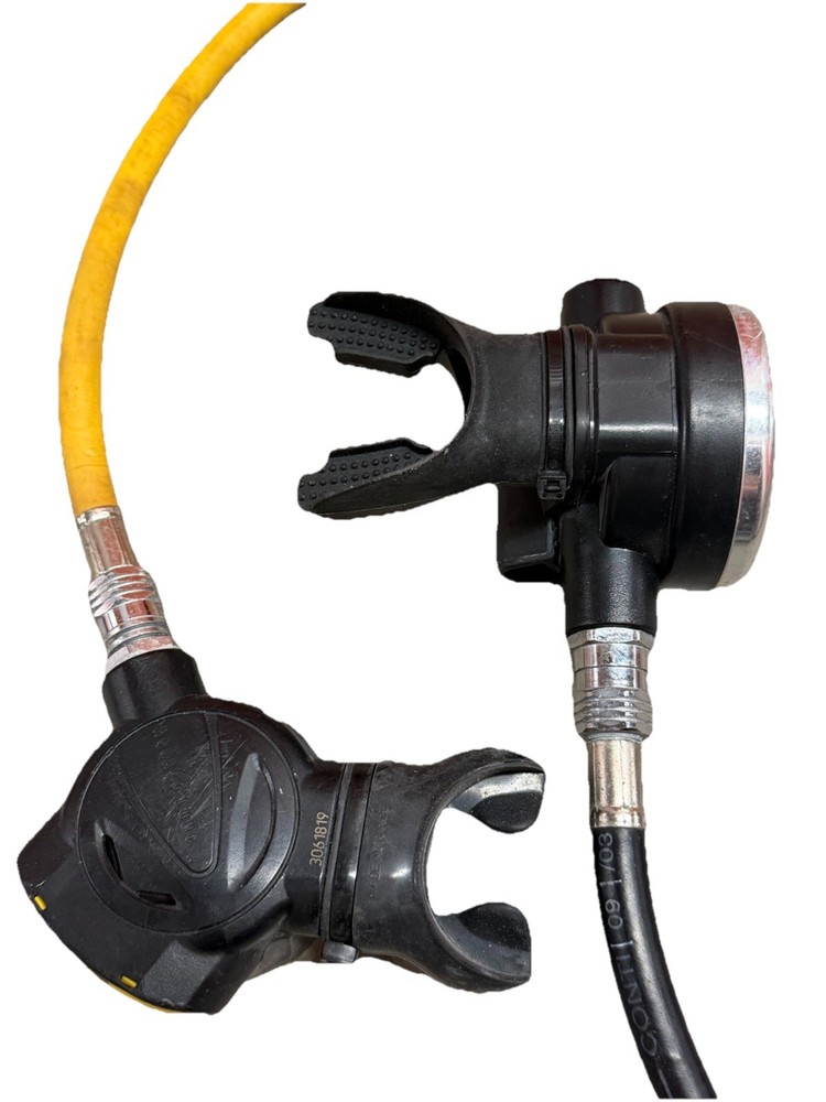 Oceanic Scuba Diving Regulator Set with Gauge