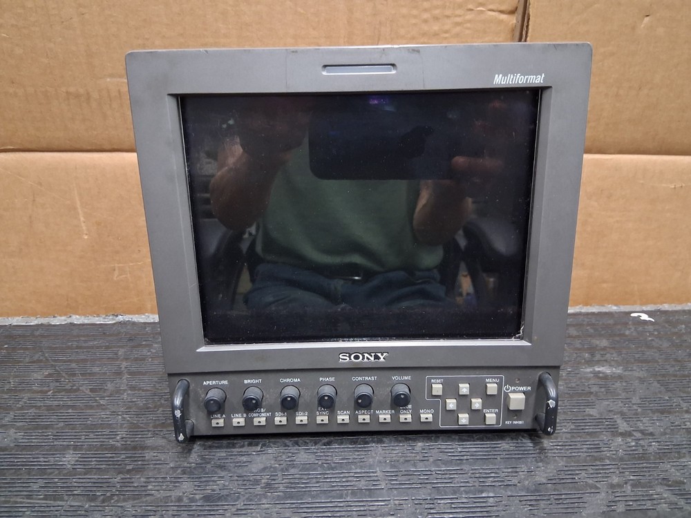 Sony LMD-9050