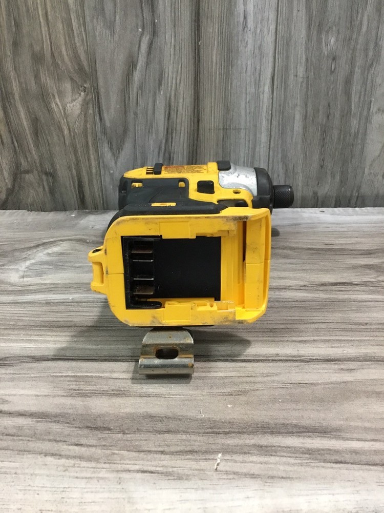 DEWALT DCF885 (PSL038635)
