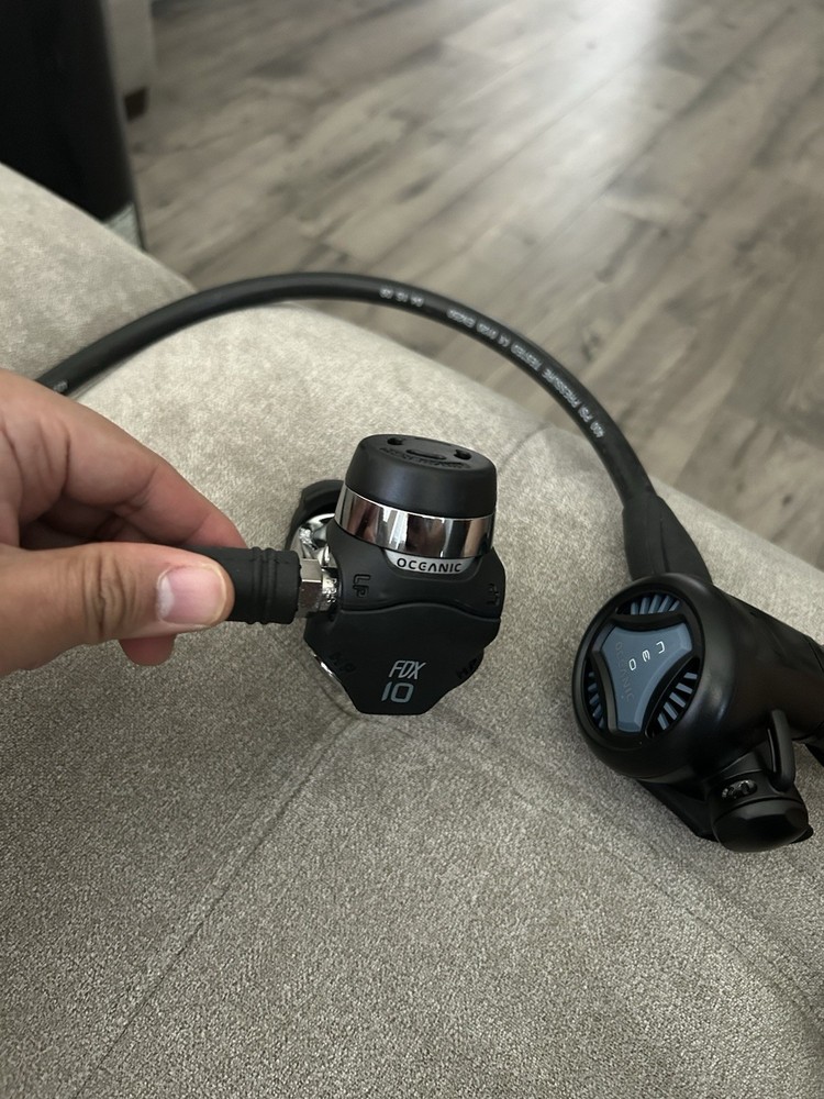 Oceanic Scuba dive regulator