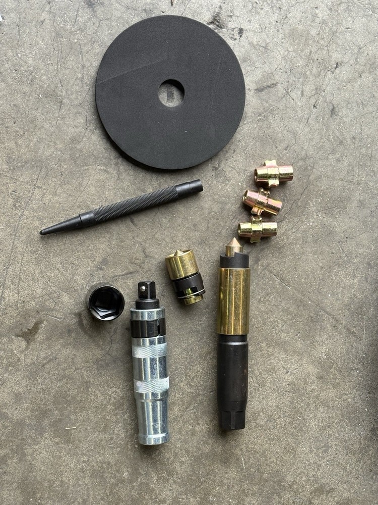 Universal Master Locking Wheel Nut Removal Tools Set Dismantle Dead Lug Nuts