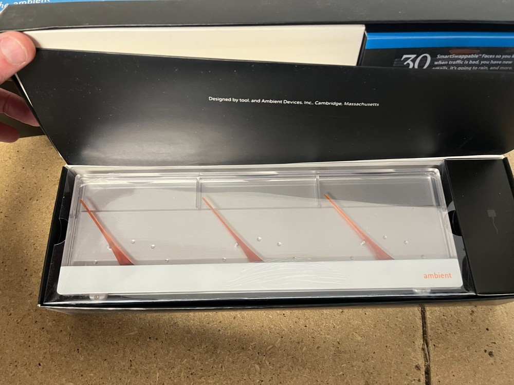 Office Dashboard Executive Desktop Ambient Devices C89