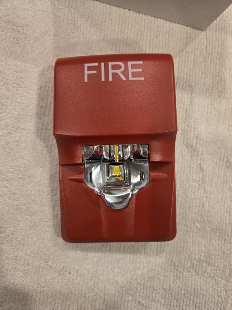 EDWARDS Est ( G1VRF ) Compact 1-Gang Wall Strobe RED