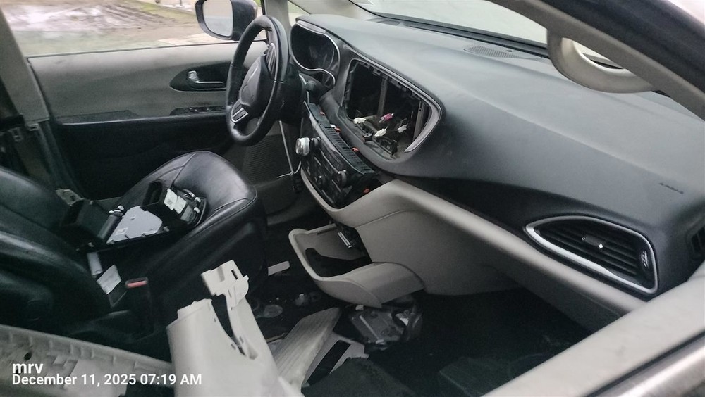 CONTROL PANEL OEM 2020 CHRYSLER PACIFICA 1YR WRNTY