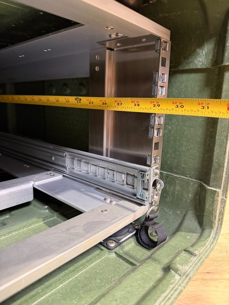 ECS Server Rack Rackmount 4U 19" X 29" Waterproof Storage Case W/ Rack