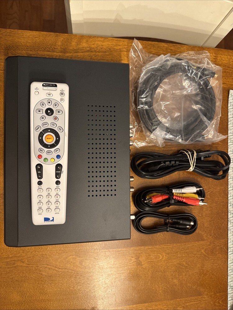 Direct TV Receiver/Remote Model D10-100 Power Cable & Remote Included