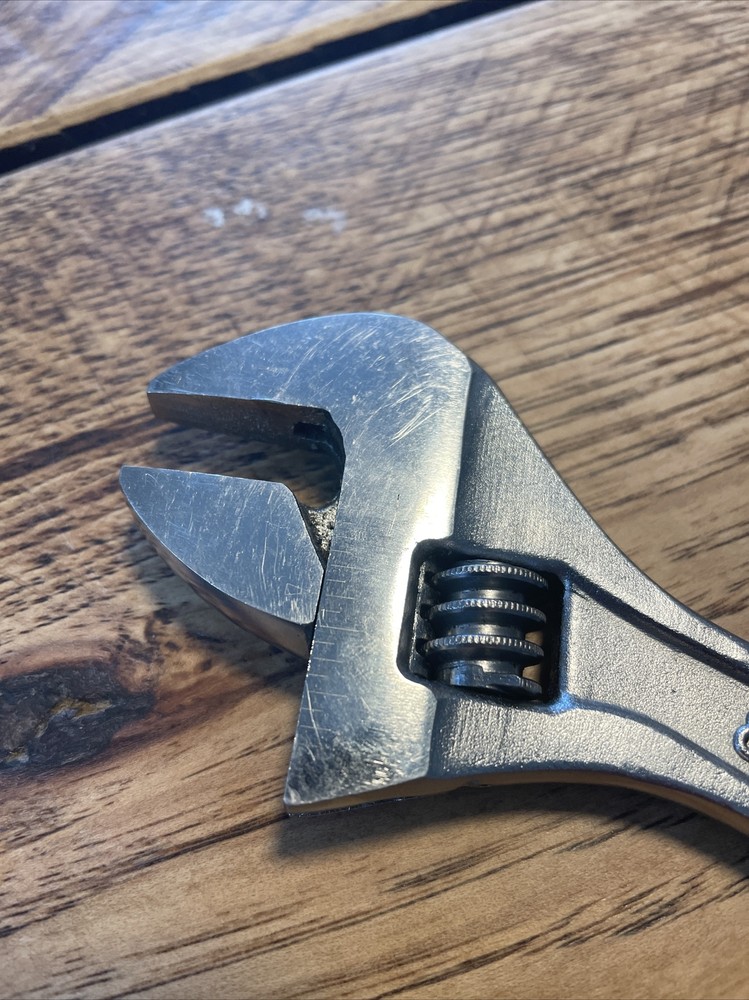 Duralast 8” Adjustable Wrench 56-002 Great Condition
