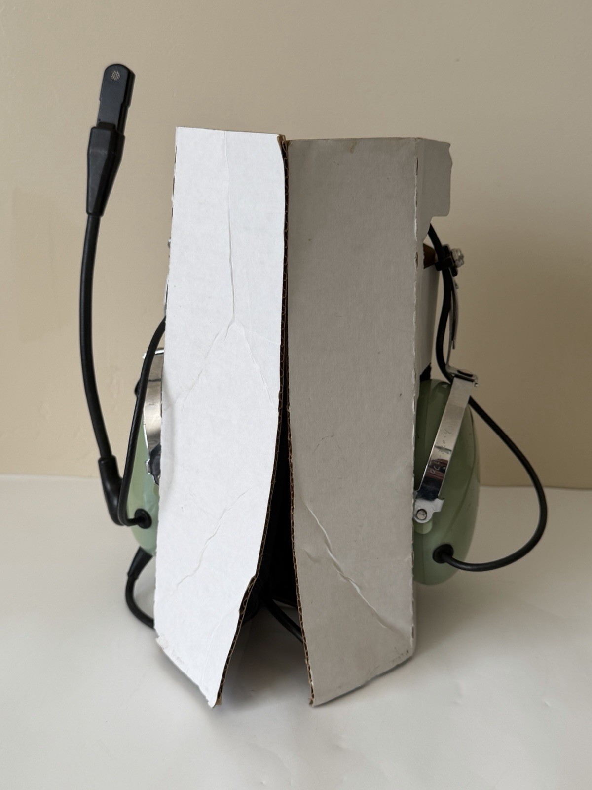 David Clark Aviation Headset Model H10-26 Noise Cancelling Microphone M7A