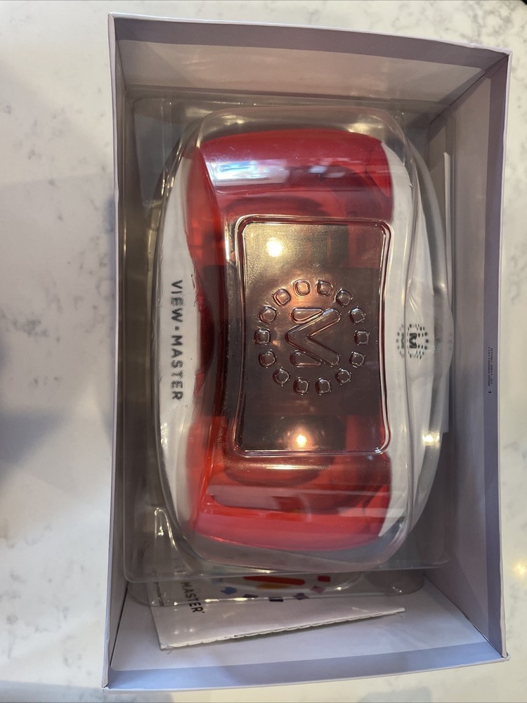 Mattel View Master Deluxe Virtual Reality VR Smartphone Viewer DTH61 Starter Set