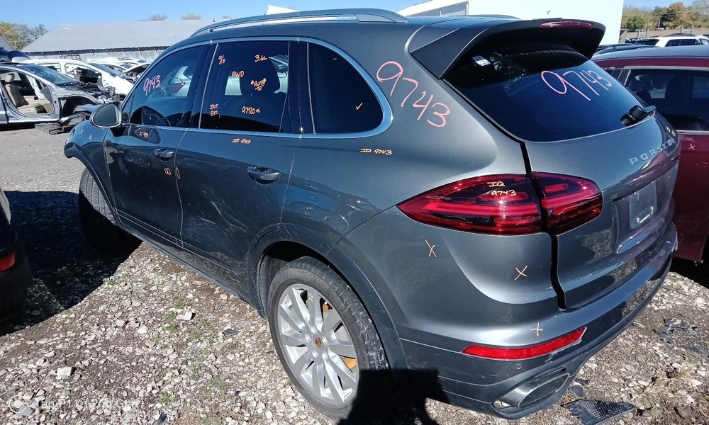 CAYENNE 2016 Info-GPS-TV Screen 744612
