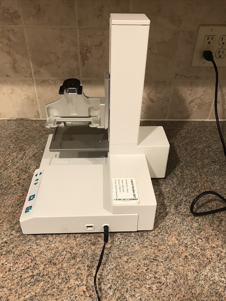 INTEGRA BIOSCIENCES VIAFLO ASSIST PIPETTING ROBOT