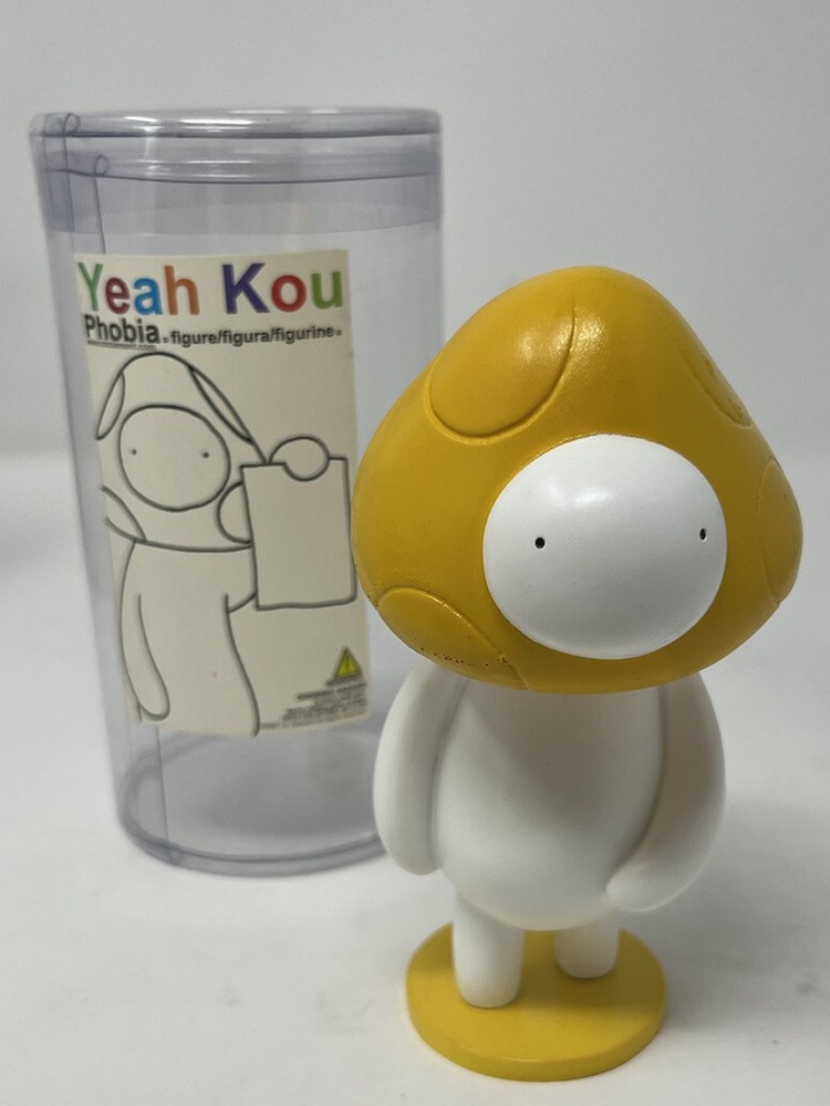 MR CLEMENT YEAH KOU Hand Painted Numbered 5" POLYSTONE MUSHROOM LAPIN